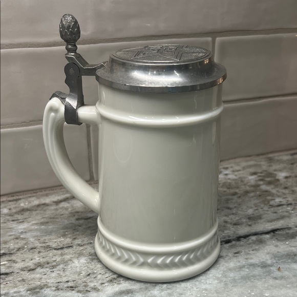 Rare Maisel's Beau Porcelain Beer Stein with Lid Numbered 249 - Picture 6 of 16